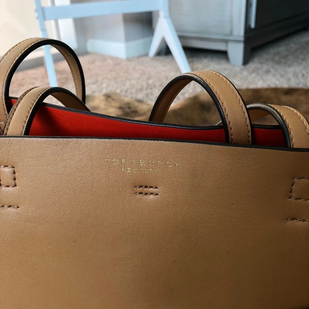 Tory Burch Block-T Striped Leather Tote Bag Crema - Picture 8 of 8